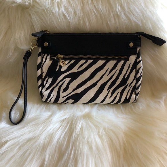 Liz Claiborne hand purse - Picture 3 of 5